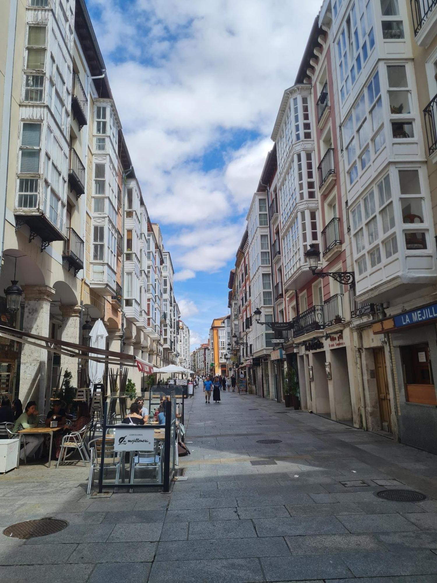 Отель Urban Бургос Экстерьер фото
